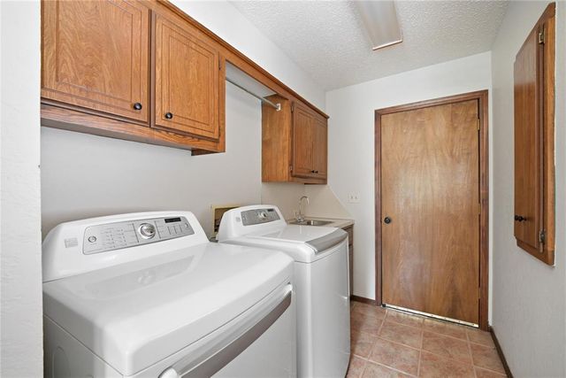 11057 W Country Drive, Oklahoma City, OK 73170
