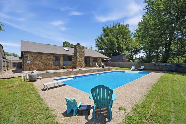 11057 W Country Drive, Oklahoma City, OK 73170