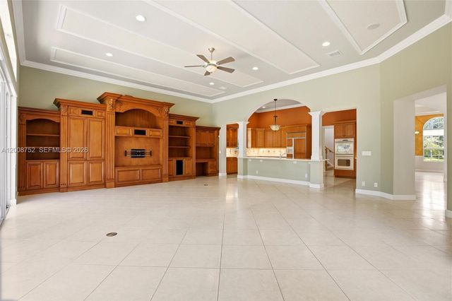 12735 Stonebrook Dr, Davie, FL 33330