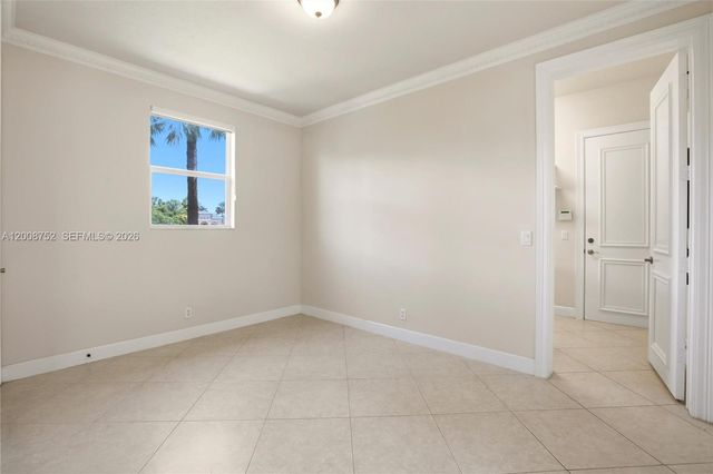 12735 Stonebrook Dr, Davie, FL 33330