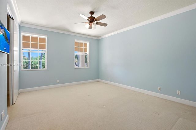 12735 Stonebrook Dr, Davie, FL 33330