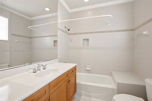 12735 Stonebrook Dr, Davie, FL 33330