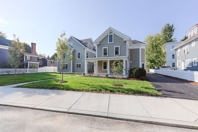 54 South St 5, Medford, MA 02155