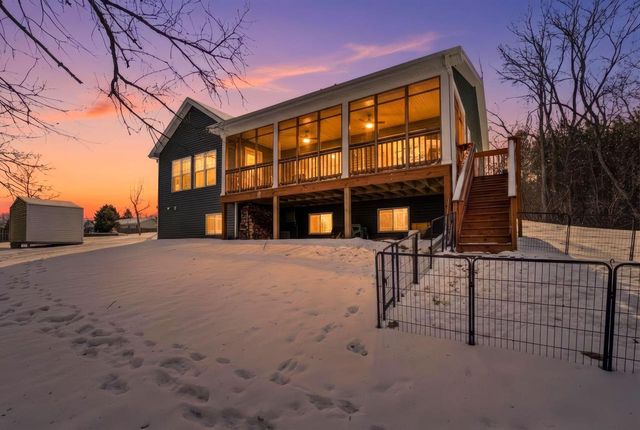 3018 Mallard WAY, East Troy, WI 53120