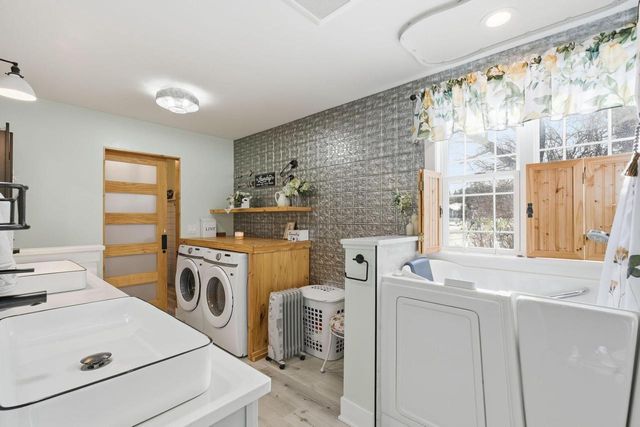 3018 Mallard WAY, East Troy, WI 53120