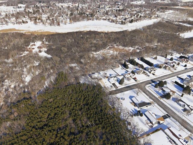 3018 Mallard WAY, East Troy, WI 53120