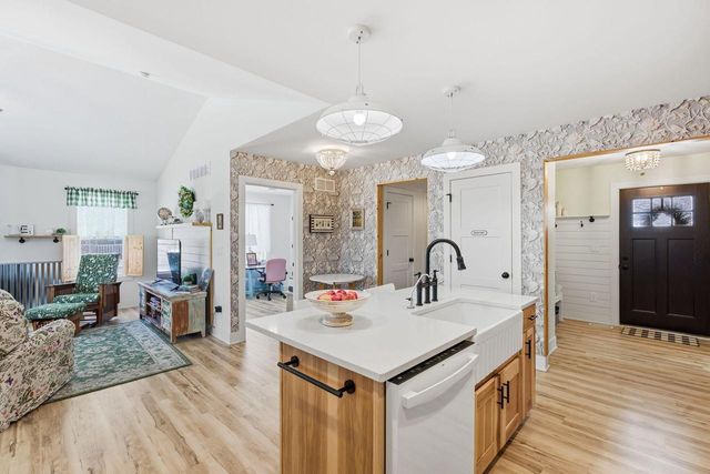 3018 Mallard WAY, East Troy, WI 53120