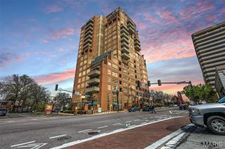 8025 Maryland Avenue 2H, St Louis, MO 63105