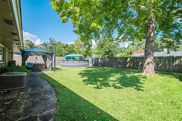 1947 Richvale Lane, Houston, TX 77062