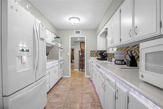 1947 Richvale Lane, Houston, TX 77062