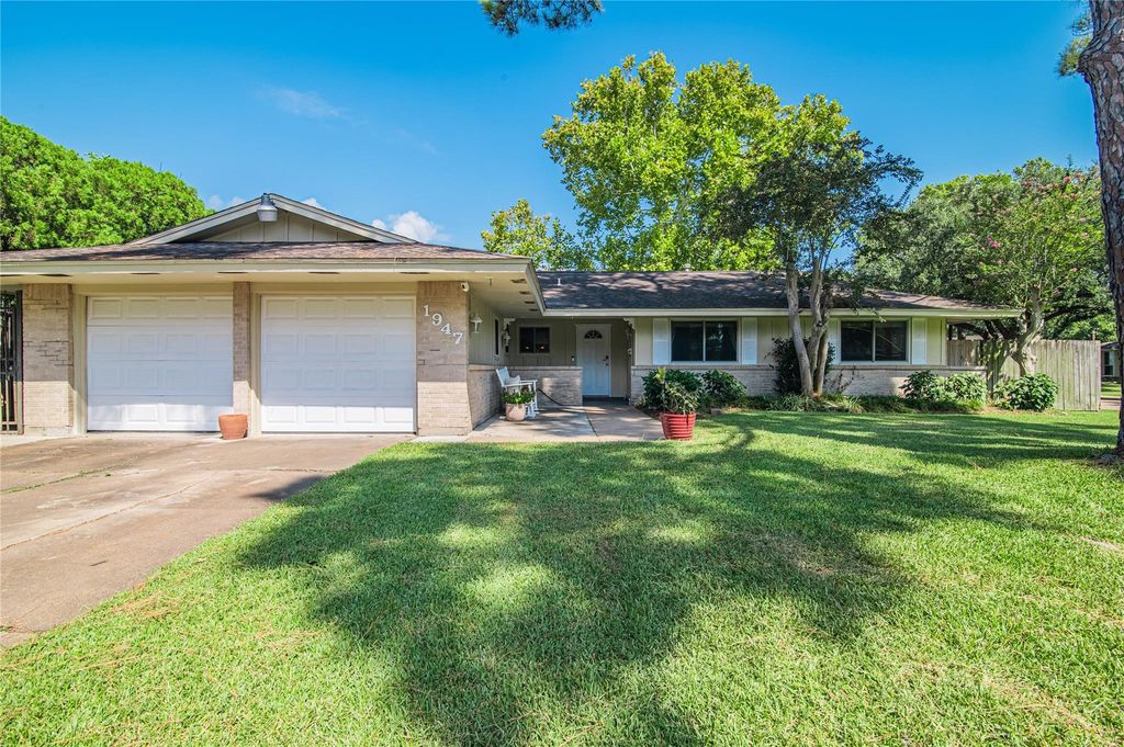 1947 Richvale Lane, Houston, TX 77062