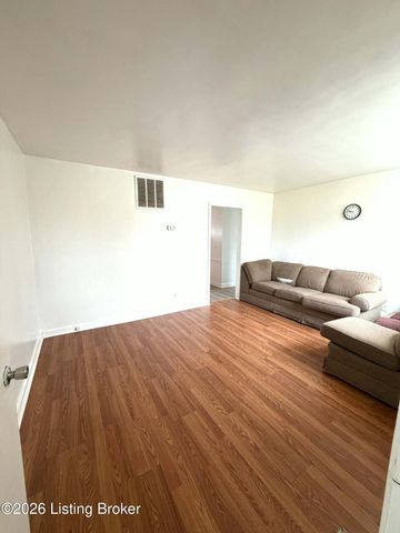 242 Steedly Dr, Louisville, KY 40214