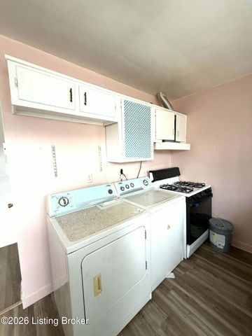 242 Steedly Dr, Louisville, KY 40214