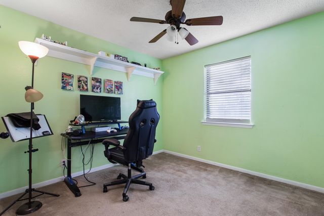 1106 Brad Circle, Lindale, TX 75771