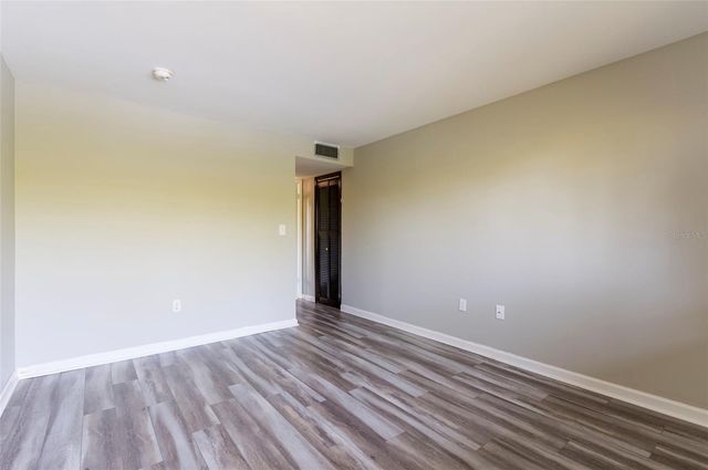 735 S VILLAGE DRIVE N 206, St Petersburg, FL 33716