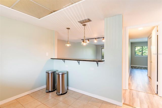 735 S VILLAGE DRIVE N 206, St Petersburg, FL 33716