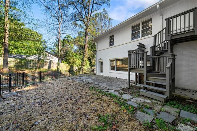 2222 Tanglewood Road, Decatur, GA 30033