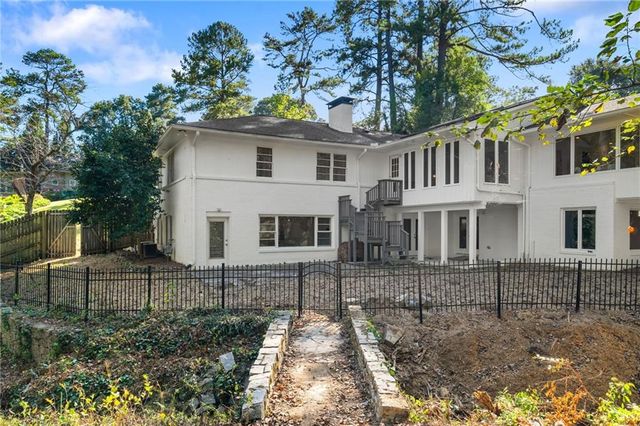 2222 Tanglewood Road, Decatur, GA 30033