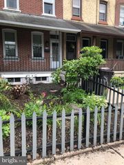 218 FOREST AVE, Norristown, PA 19401