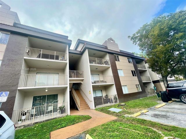 15201 SW 80th St 205, Miami, FL 33193
