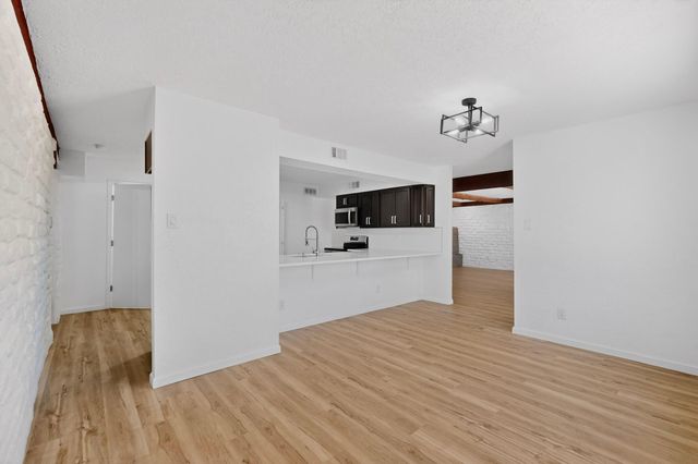 2102 Virgin Wood Road SE, Rio Rancho, NM 87124