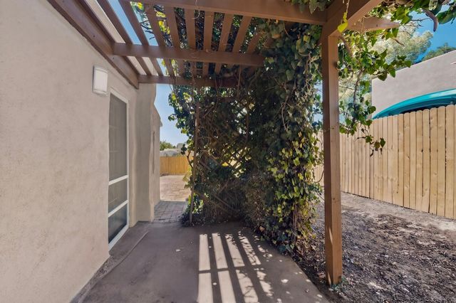 2102 Virgin Wood Road SE, Rio Rancho, NM 87124