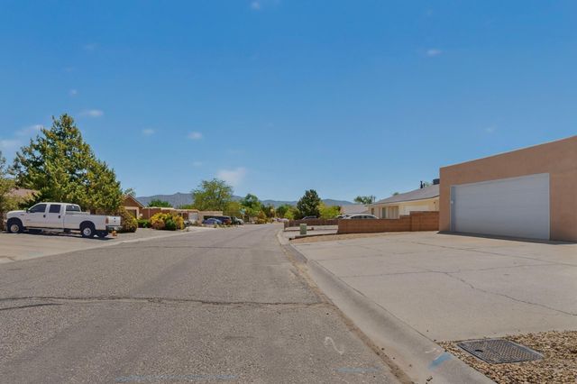 2102 Virgin Wood Road SE, Rio Rancho, NM 87124