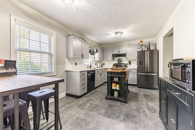 1310 Courtney Drive, Victor, NY 14564