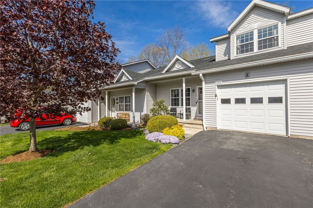 1310 Courtney Drive, Victor, NY 14564