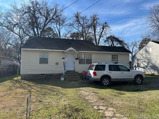 112 Adams St, Lonoke, AR 72086