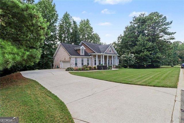 5453 Copper Creek Road, Flowery Branch, GA 30542