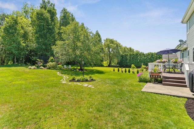 519 Brennan Woods Drive, Williston, VT 05495