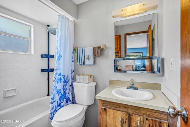 418 Banana Cay Drive, South Daytona, FL 32119