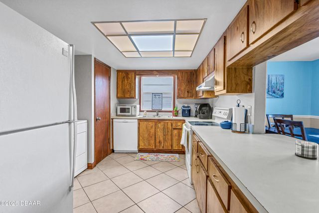 418 Banana Cay Drive, South Daytona, FL 32119