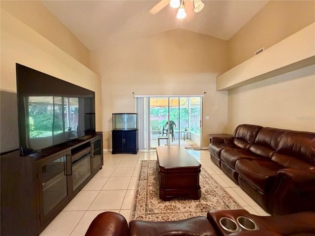1762 GREY FOX DRIVE, Lakeland, FL 33810