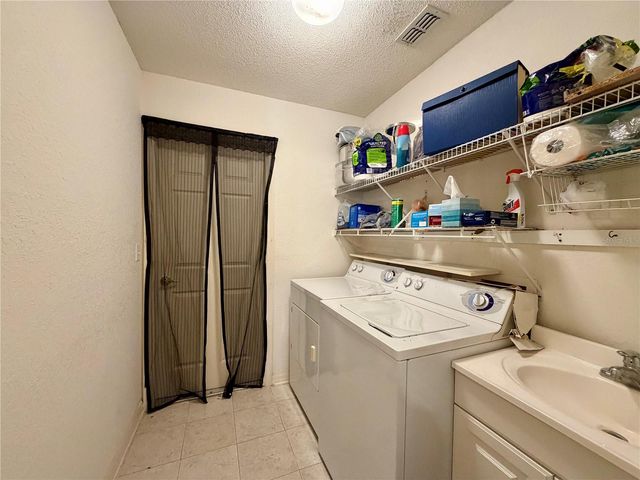 1762 GREY FOX DRIVE, Lakeland, FL 33810