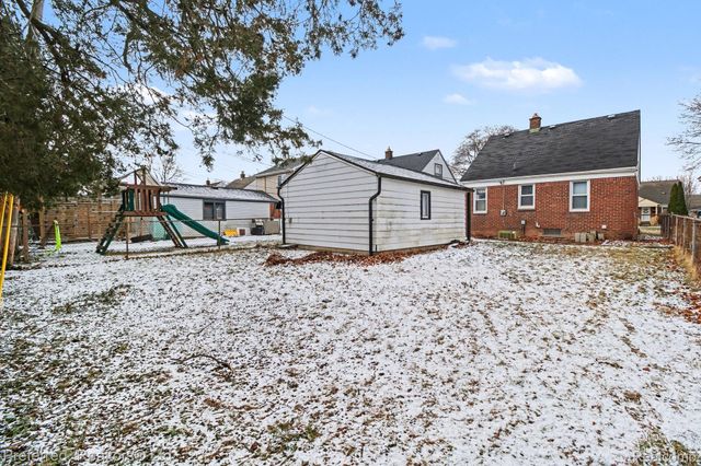 3157 Dallas Street, Dearborn, MI 48124