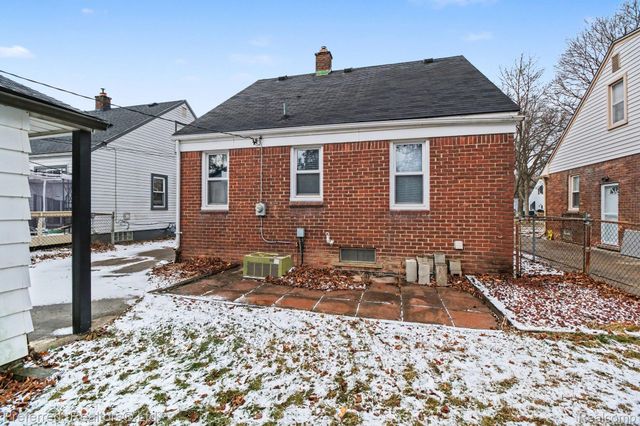 3157 Dallas Street, Dearborn, MI 48124