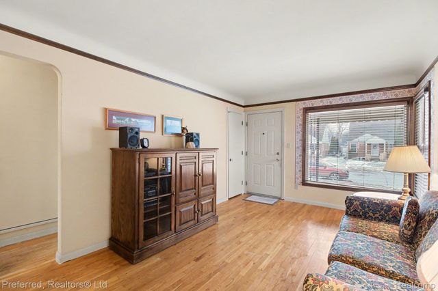 3157 Dallas Street, Dearborn, MI 48124