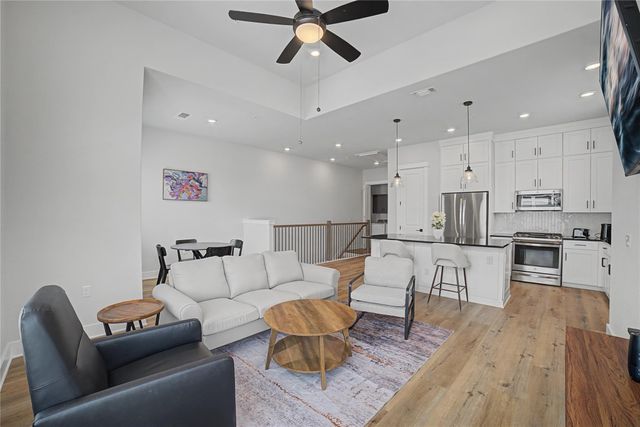 2930 Moreno ST, Austin, TX 78723