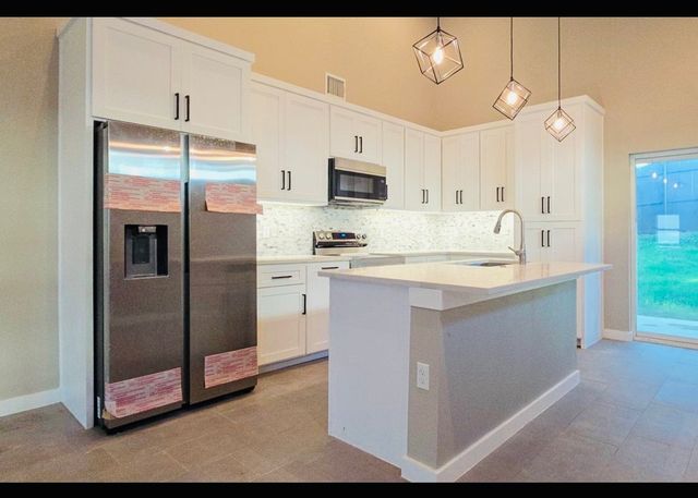 2821 Avenue L, Fort Worth, TX 76105