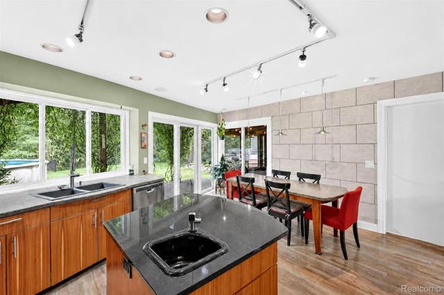 9319 Faussett Road, Tyrone Township, MI 48430