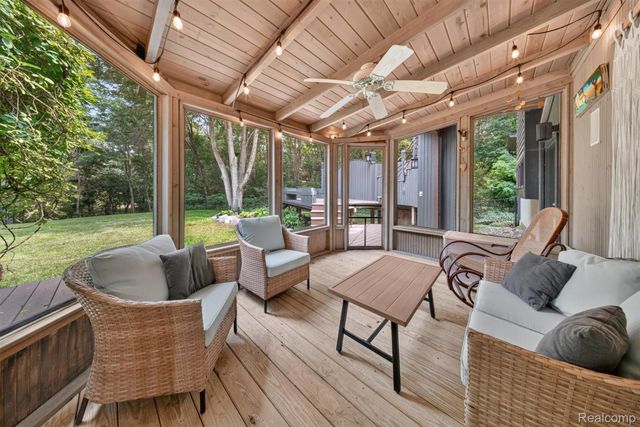 9319 Faussett Road, Tyrone Township, MI 48430