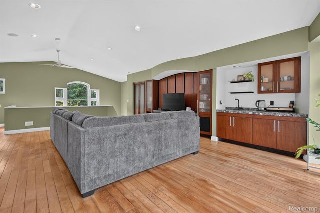 9319 Faussett Road, Tyrone Township, MI 48430