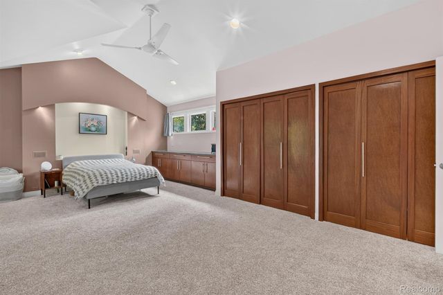 9319 Faussett Road, Tyrone Township, MI 48430