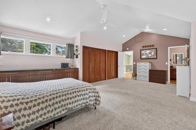 9319 Faussett Road, Tyrone Township, MI 48430