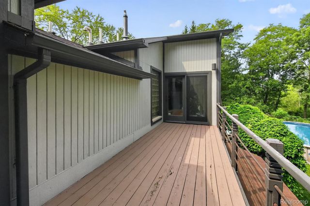 9319 Faussett Road, Tyrone Township, MI 48430