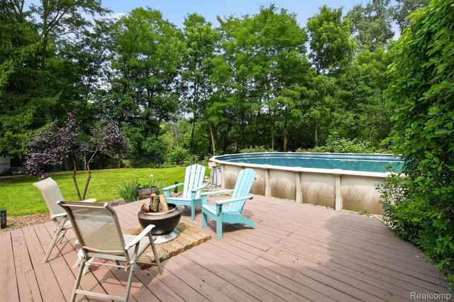 9319 Faussett Road, Tyrone Township, MI 48430