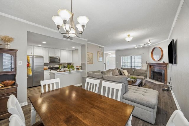 7350 Kirby Drive 6, Houston, TX 77030