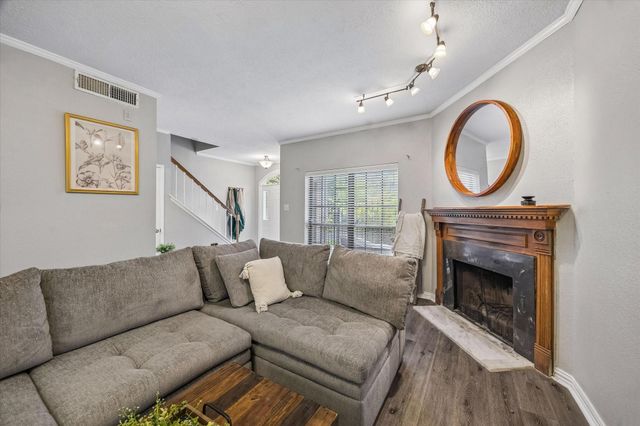 7350 Kirby Drive 6, Houston, TX 77030